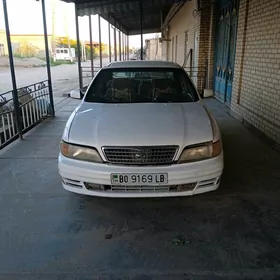 Nissan Cefiro 1995