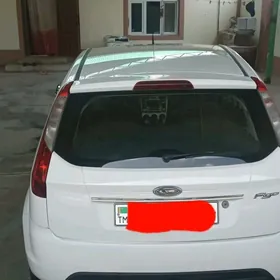 Ford Figo 2011