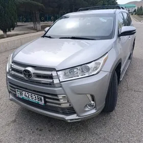 Toyota Highlander 2019