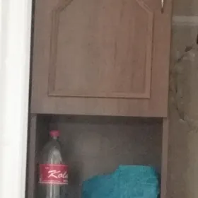 Satlyk şkaf