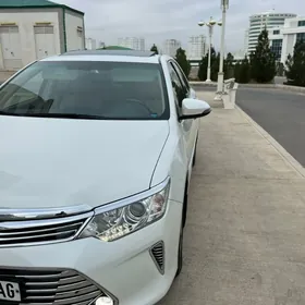 Toyota Camry 2015