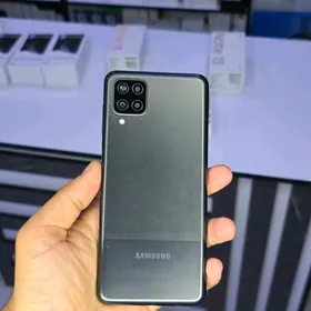 Samsung M12 4/64gb