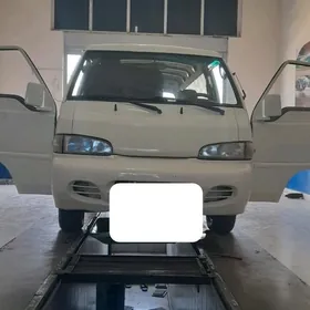 Hyundai H100 2003