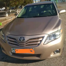 Toyota Camry 2011