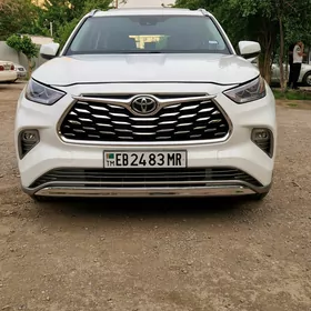 Toyota Highlander 2020