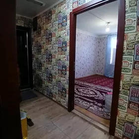 30 mikr 1 etaj 4 komnat