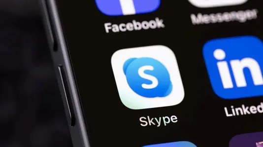 Microsoft şu gün Skype-y hemişelik ýapýar. Messenjer 22 ýyllap işledi