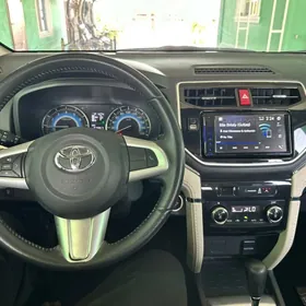 Toyota Rush 2021