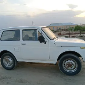 Lada Niva 1985