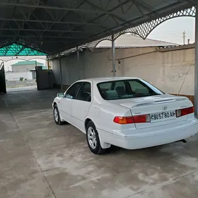 Toyota Camry 1999