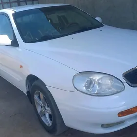 Daewoo Leganza 1998