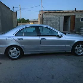 Mercedes-Benz C320 2002