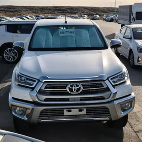 Toyota Hilux 2022