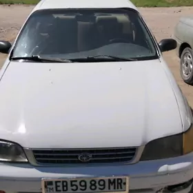 Toyota Corona 1995