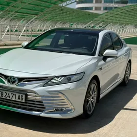 Toyota Camry 2023