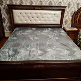 spalni komplekt
