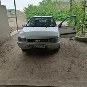 Peugeot 405 2004