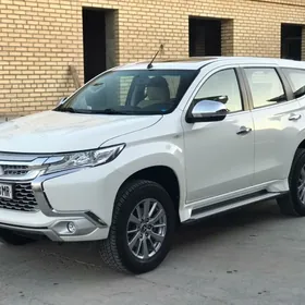 Mitsubishi Montero Sport 2020