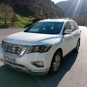 Nissan Pathfinder 2019