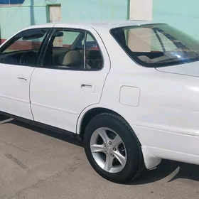 Toyota Camry 1993