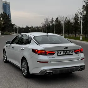 Kia Optima 2020