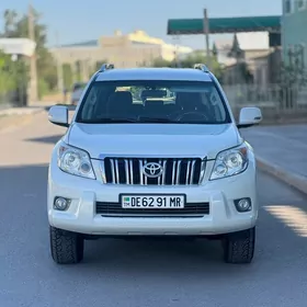 Toyota Land Cruiser Prado 2012