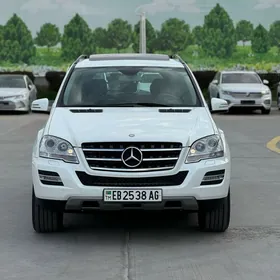 Mercedes-Benz M-Class 2011