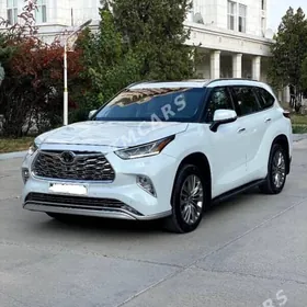 Toyota Highlander 2022