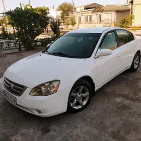 Nissan Altima 2004