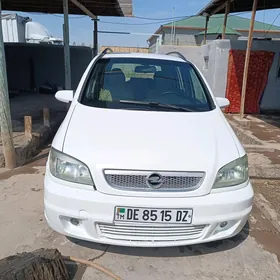 Opel Zafira 2003