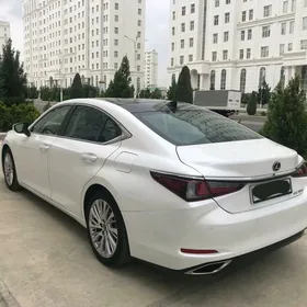 Lexus ES 350 2019