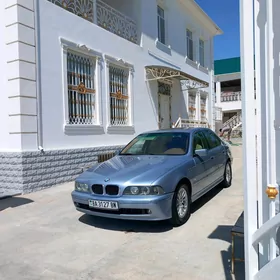 BMW E39 2003