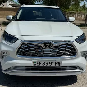 Toyota Highlander 2023