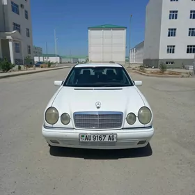 Mercedes-Benz E-Class 1999