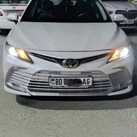 Toyota Camry 2018