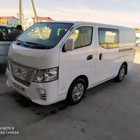 Nissan Urvan 2018