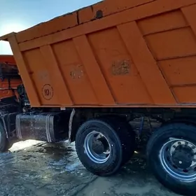 Kamaz 6520 2011