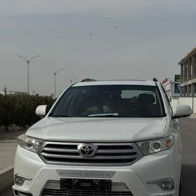 Toyota Highlander 2013