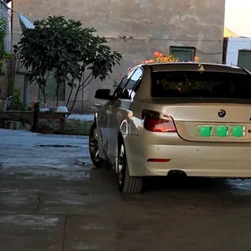 BMW E60 2004
