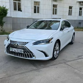 Lexus ES 350 2023