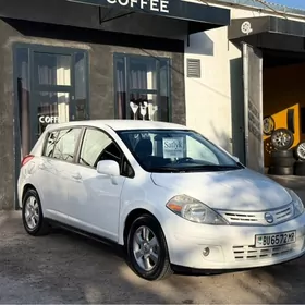 Nissan Versa 2012