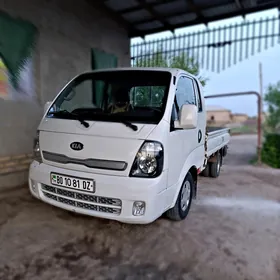 Kia Bongo 2013