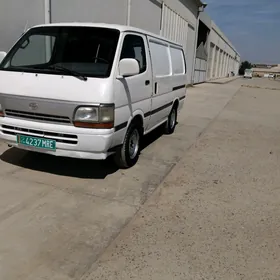 Toyota Hiace 1995