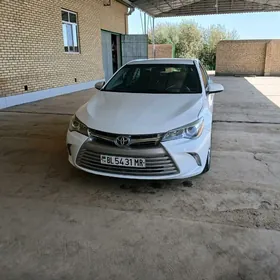 Toyota Camry 2016