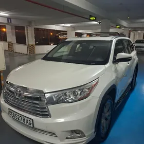 Toyota Highlander 2015