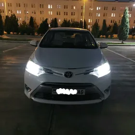Toyota Yaris 2014