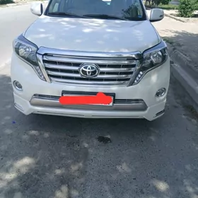 Toyota Land Cruiser Prado 2010