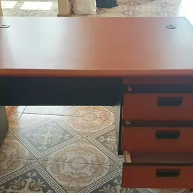 Стол