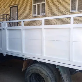 Isuzu Elf 2000