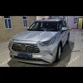 Toyota Highlander 2020